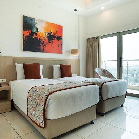 Ar Suites Klj Square Gurgaon Exteriör bild