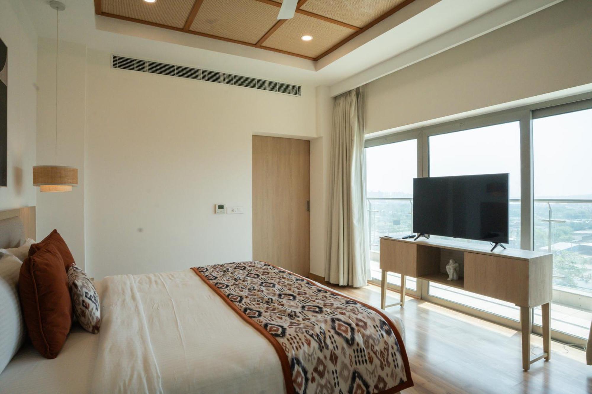 Ar Suites Klj Square Gurgaon Exteriör bild